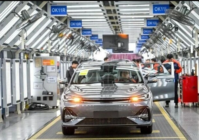 用工市场招聘忙，稳岗扩岗惠民生