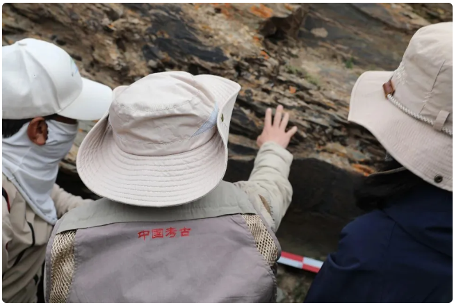 拓展冰雪旅游新场景 激发消费活力1